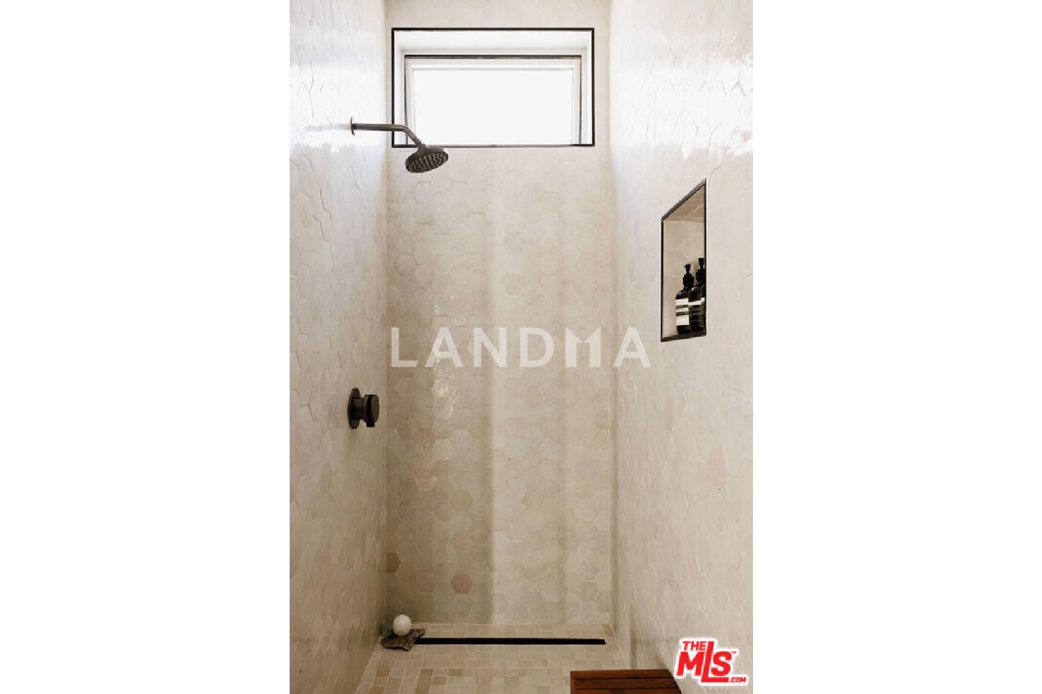 940 E 2nd Street #38 官网图片 16