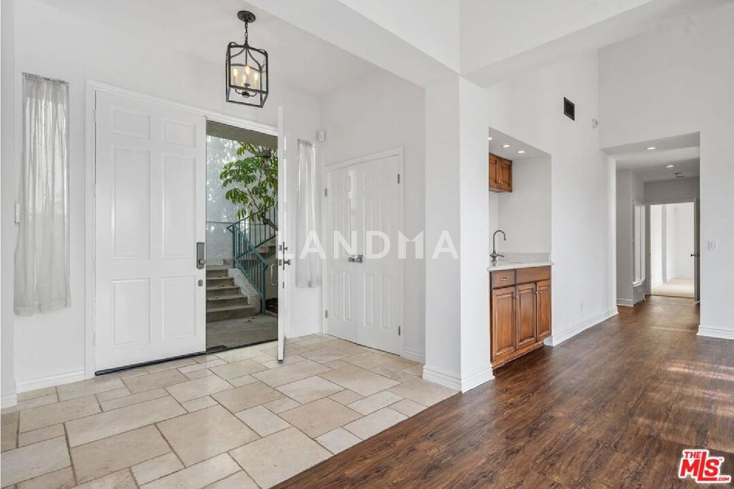 2042 Palisades Drive 官网图片 13
