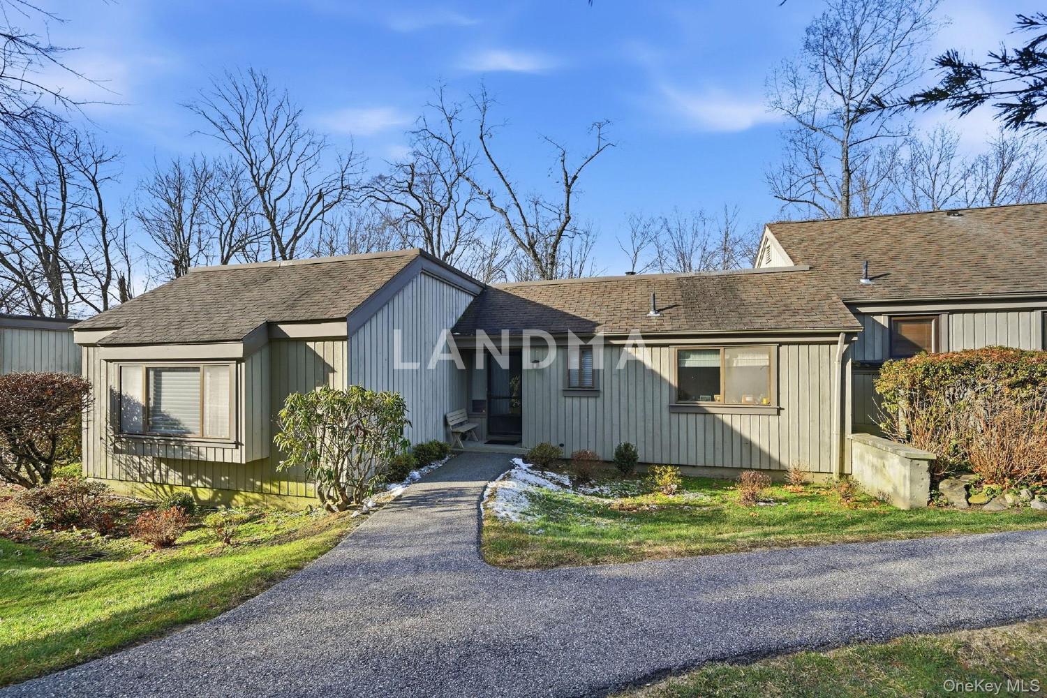 59 Heritage Hills  Unit A