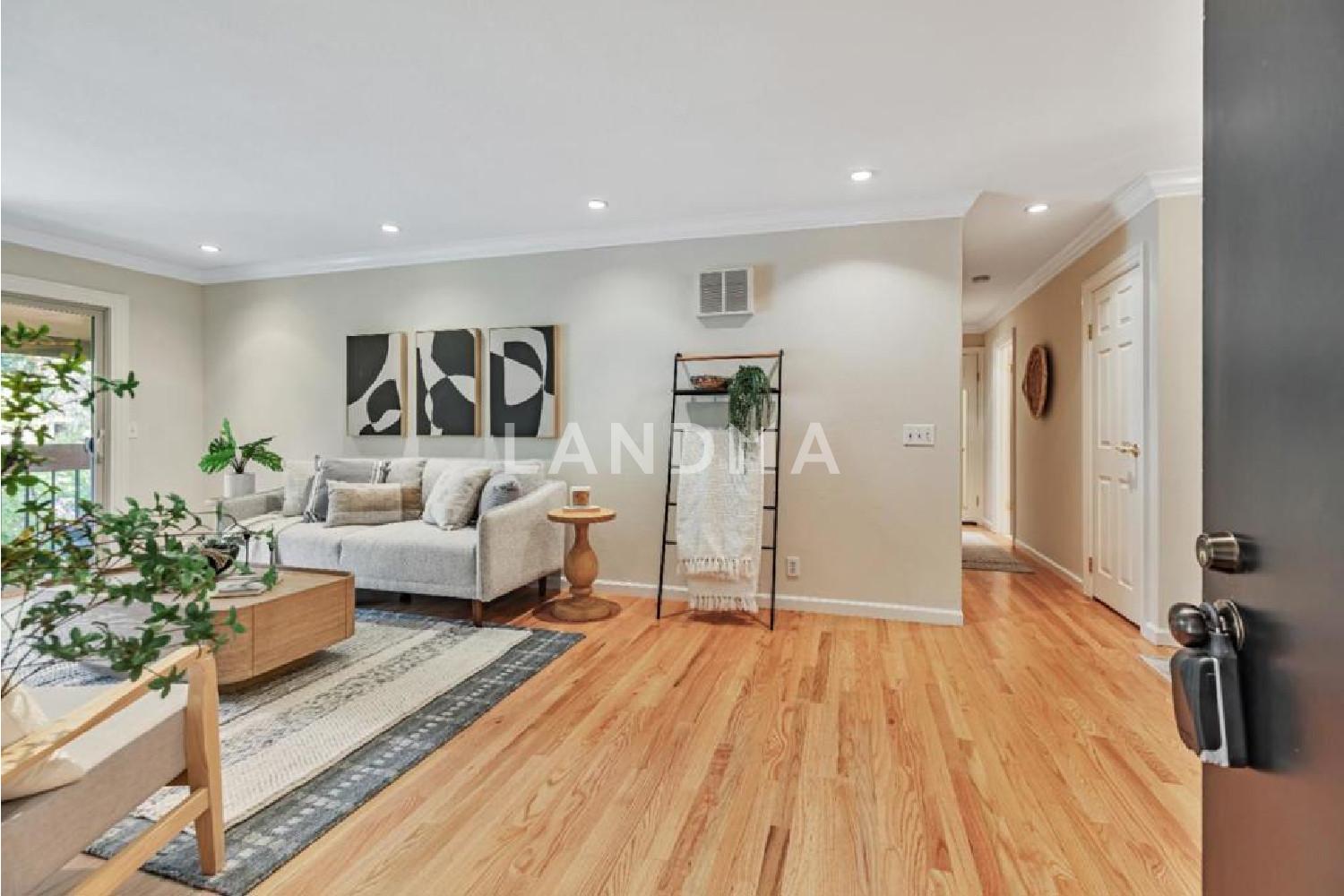 1210 Golden Oaks Lane 官网图片 4