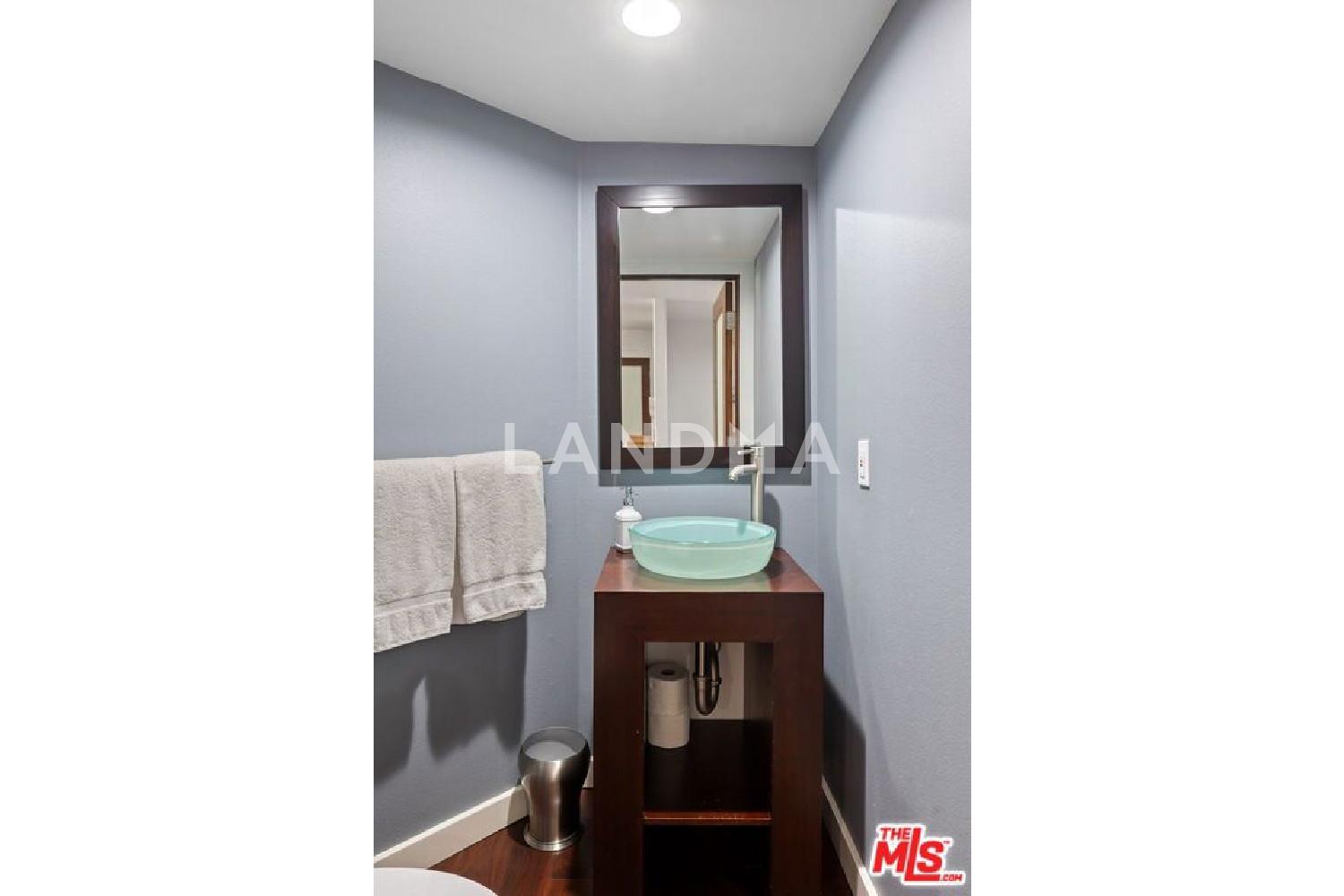 12011 Goshen Avenue #301 官网图片 14