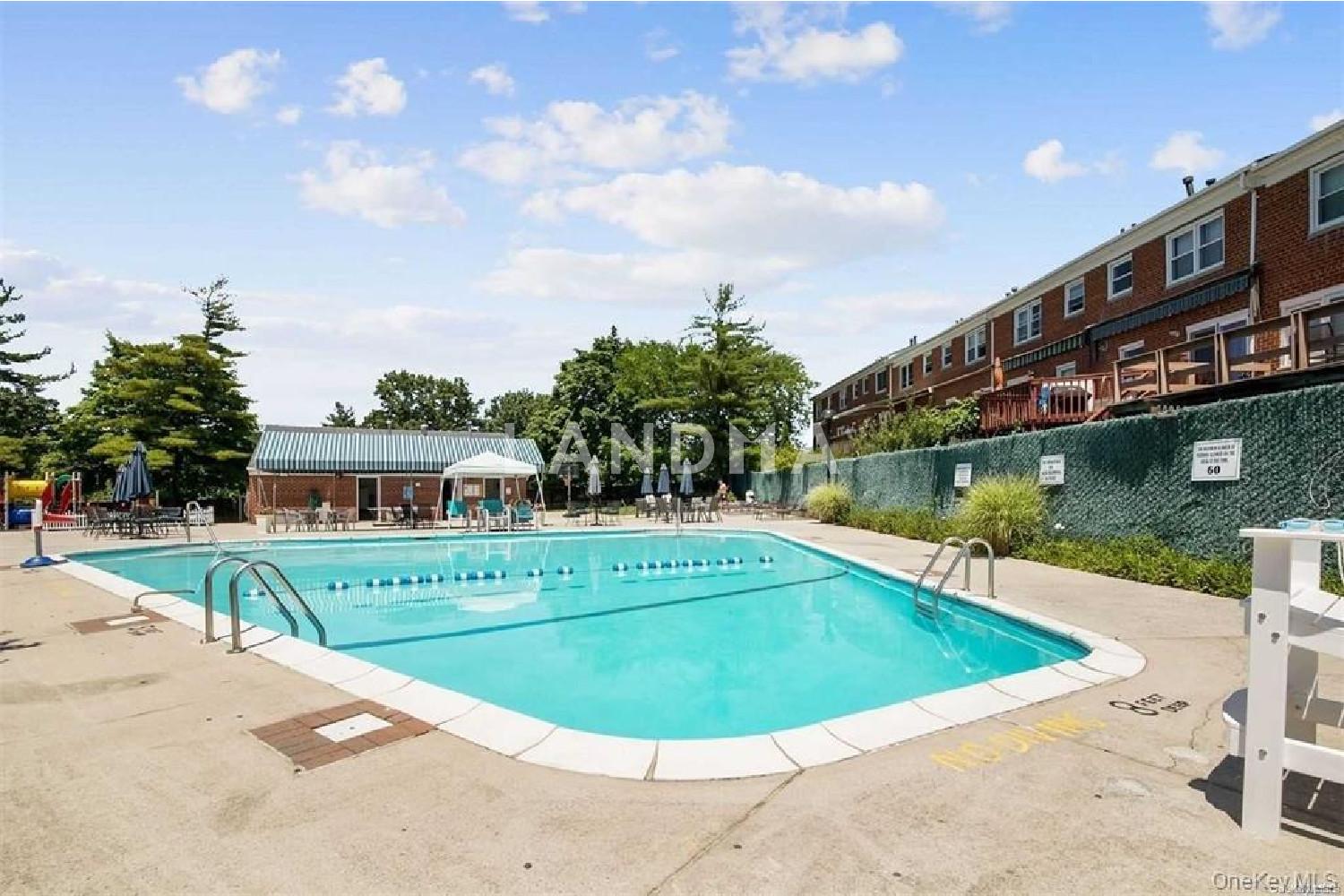 6239 Douglaston Parkway  Unit 19 官网图片 28