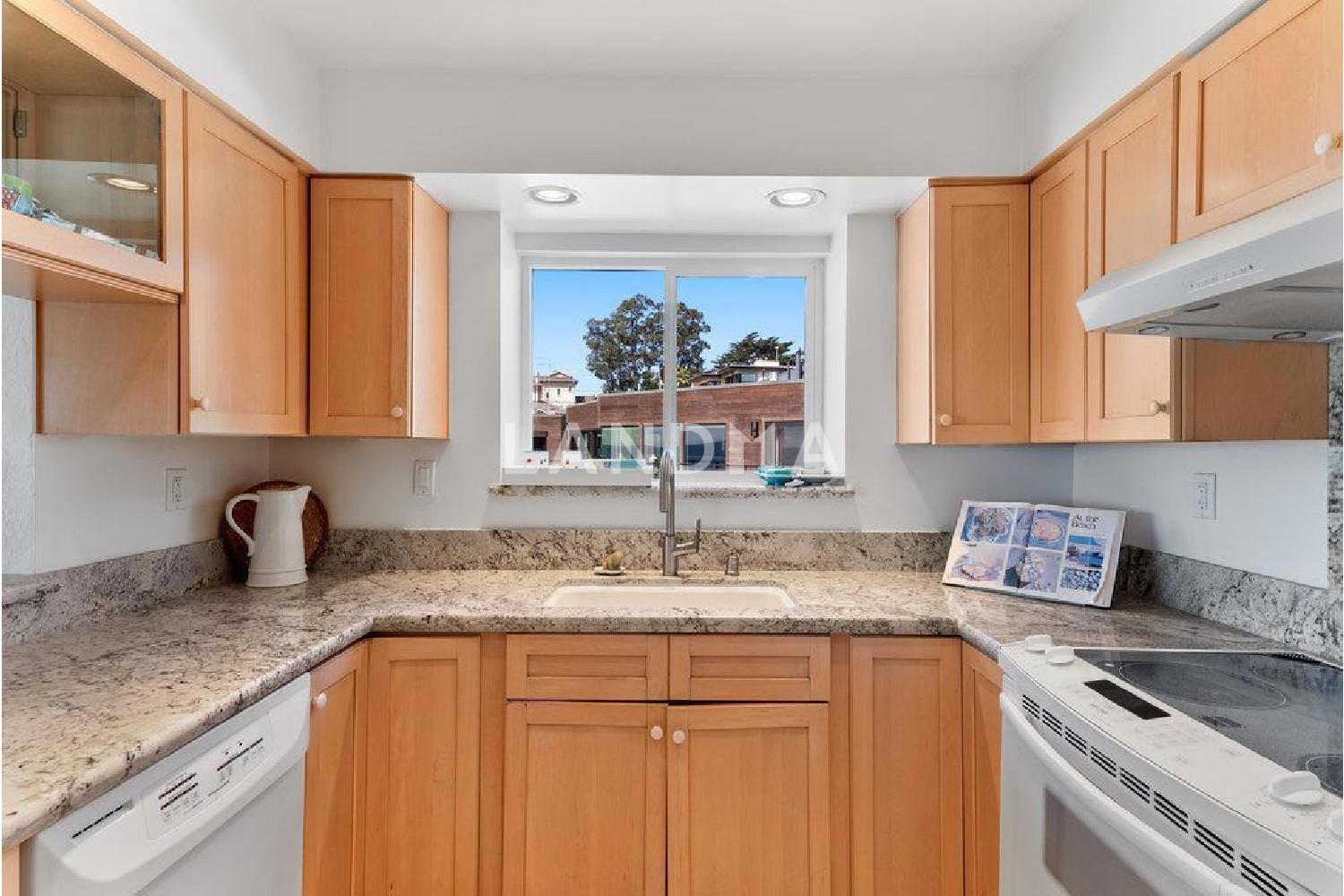 22130 E Cliff Drive #2D 官网图片 15