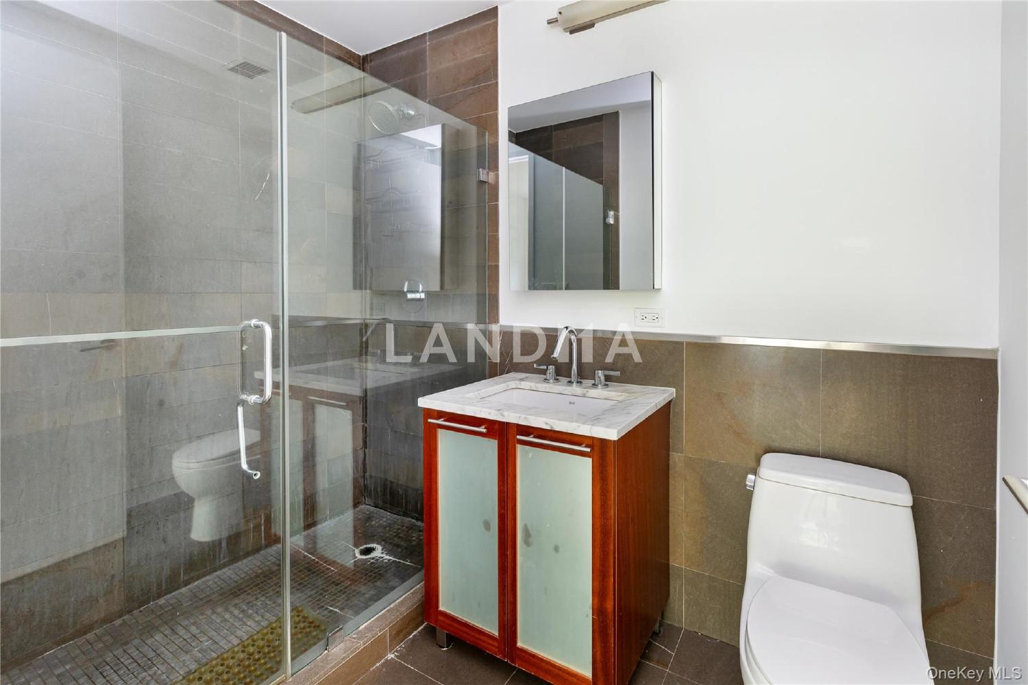 3585 Greystone Avenue  Unit 3D 官网图片 7