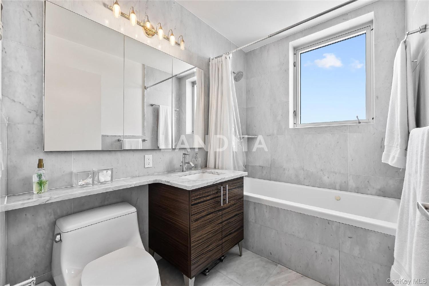 11-24 31st Avenue  Unit 12A 官网图片 21
