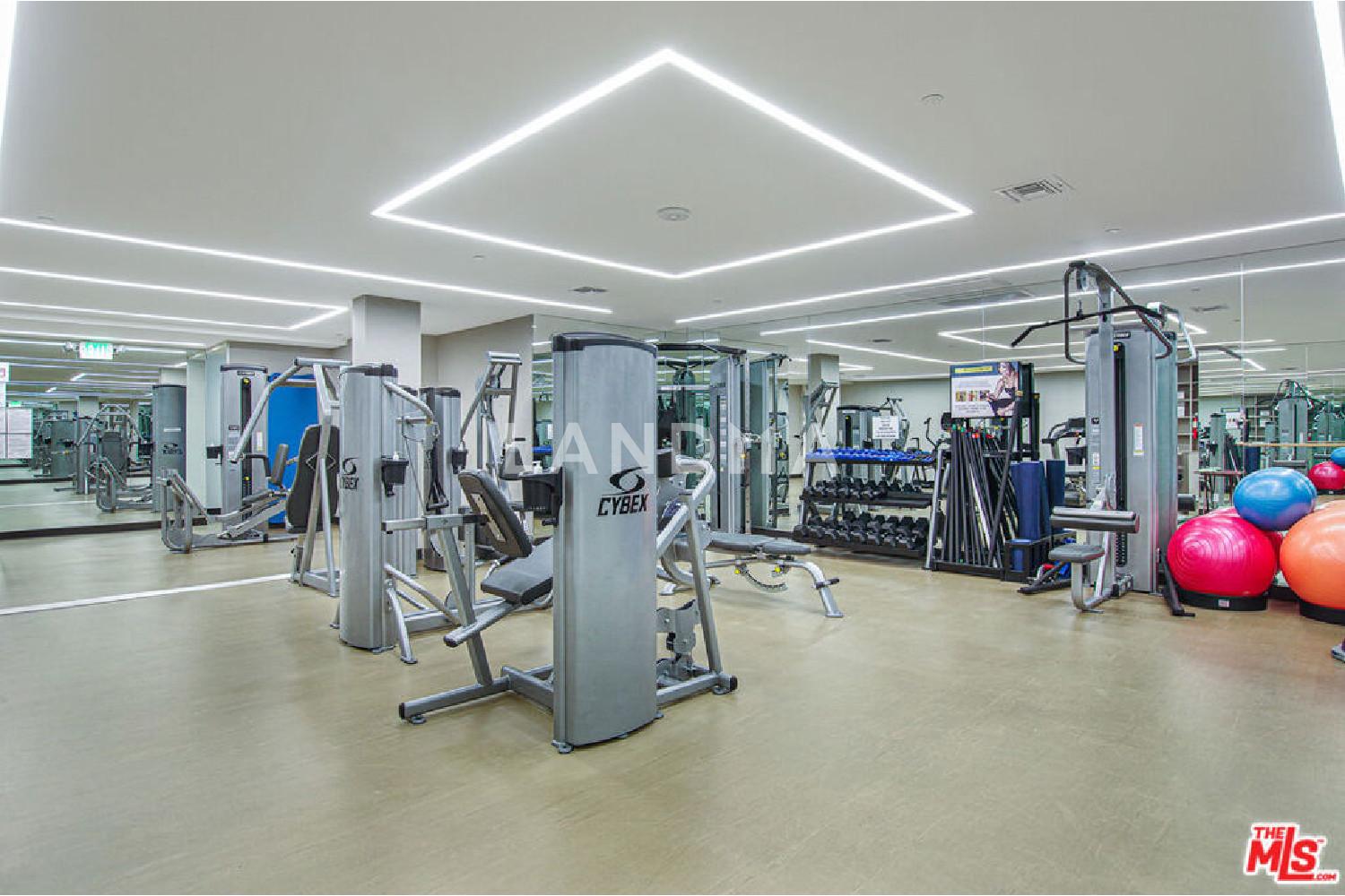211 S Spalding Drive #N104 官网图片 31