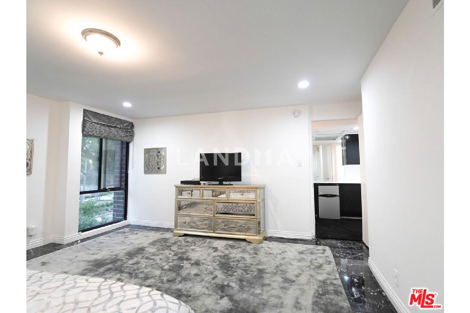 9321 Burton Way #A 官网图片 14