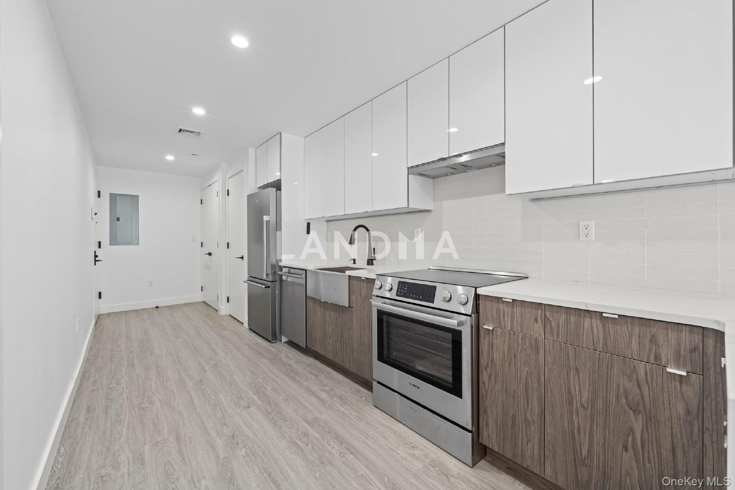 46-40 Vernon Boulevard  Unit 3B 官网图片 5