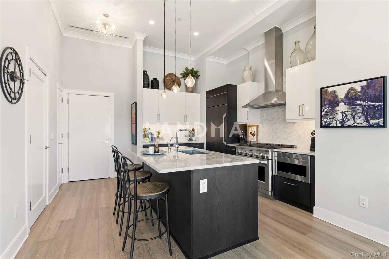 100 Garvies Point Road  Unit 1033