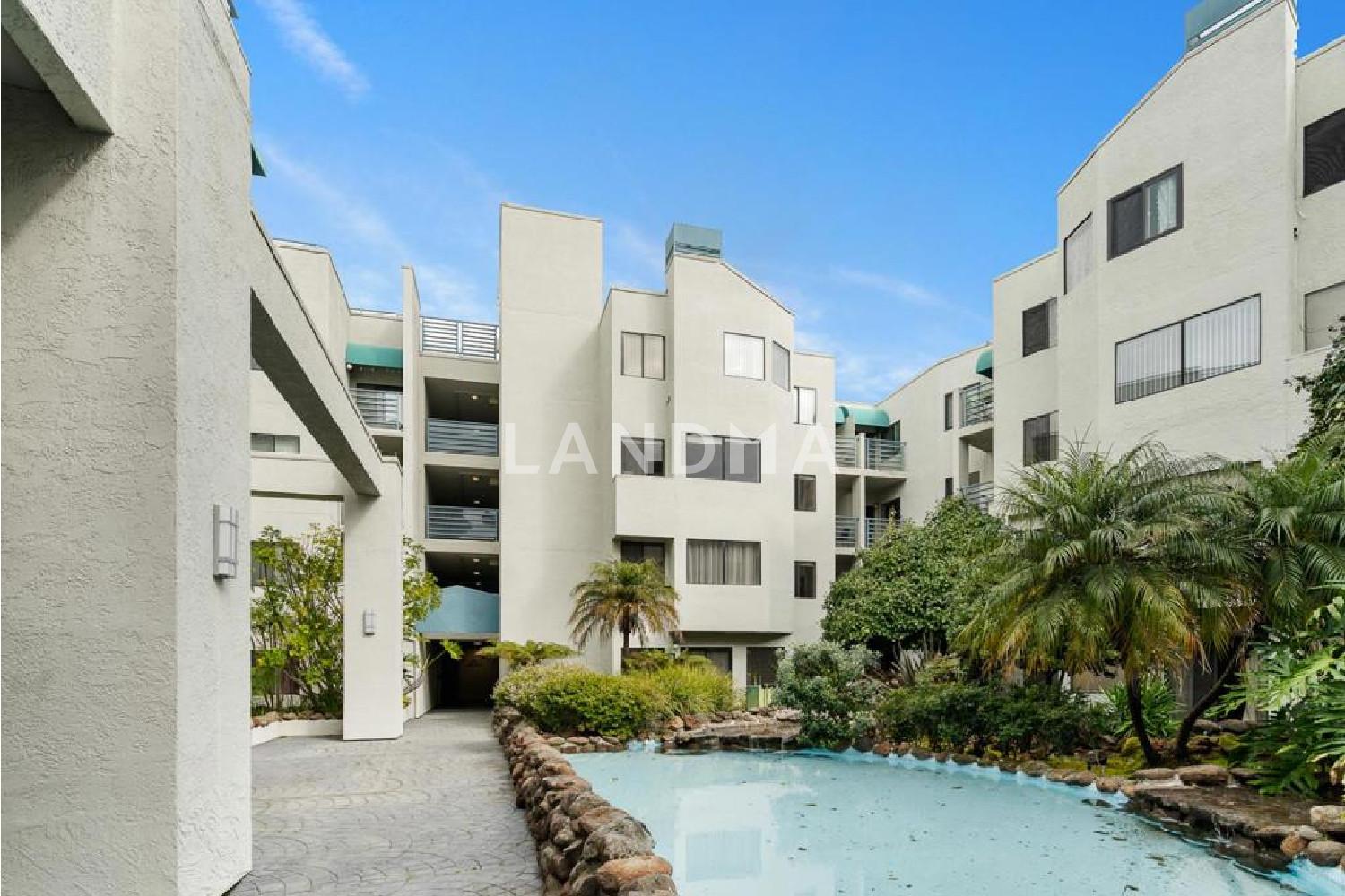 320 Peninsula Avenue #316