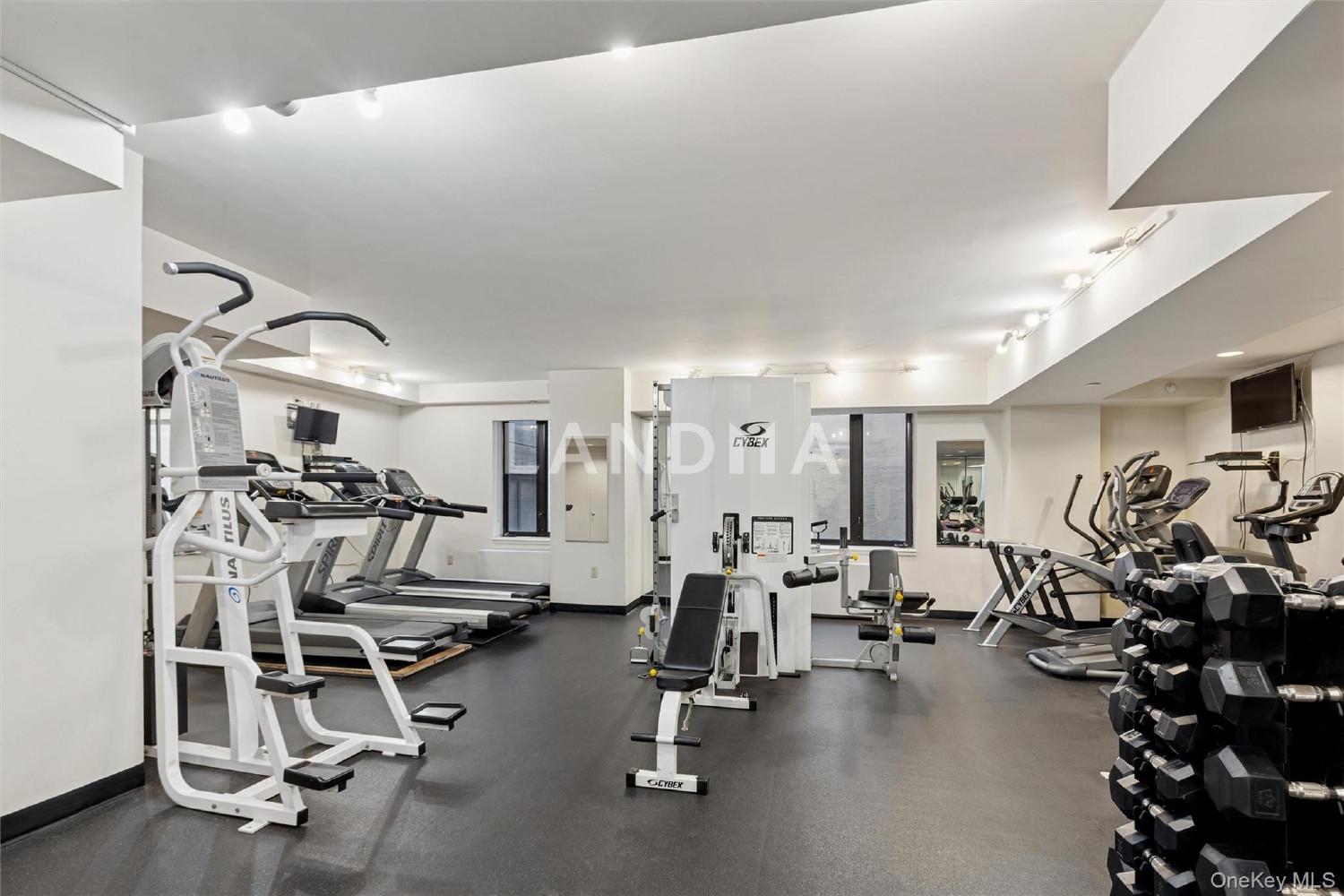 380 Malcolm X (The Lenox) Boulevard  Unit 7J 官网图片 18