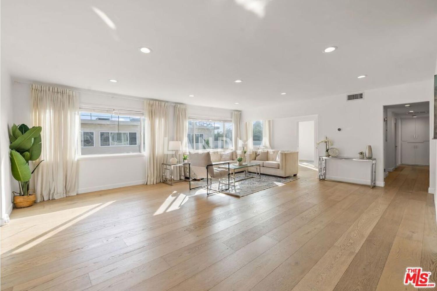 1525 N Hayworth Avenue #302 官网图片 21