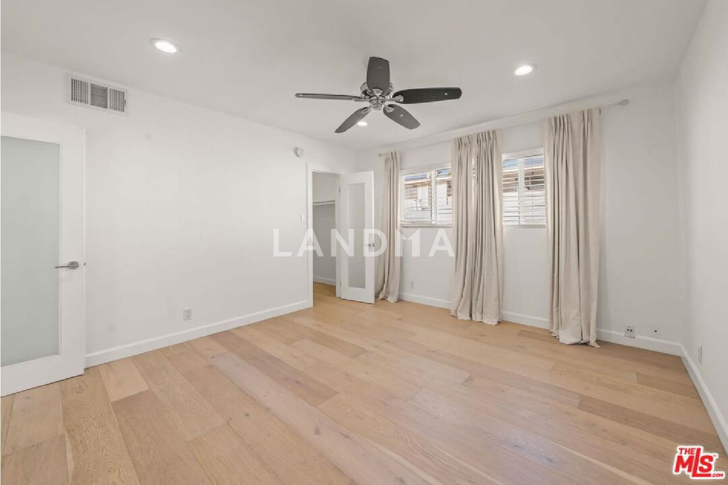 1525 N Hayworth Avenue #302 官网图片 37