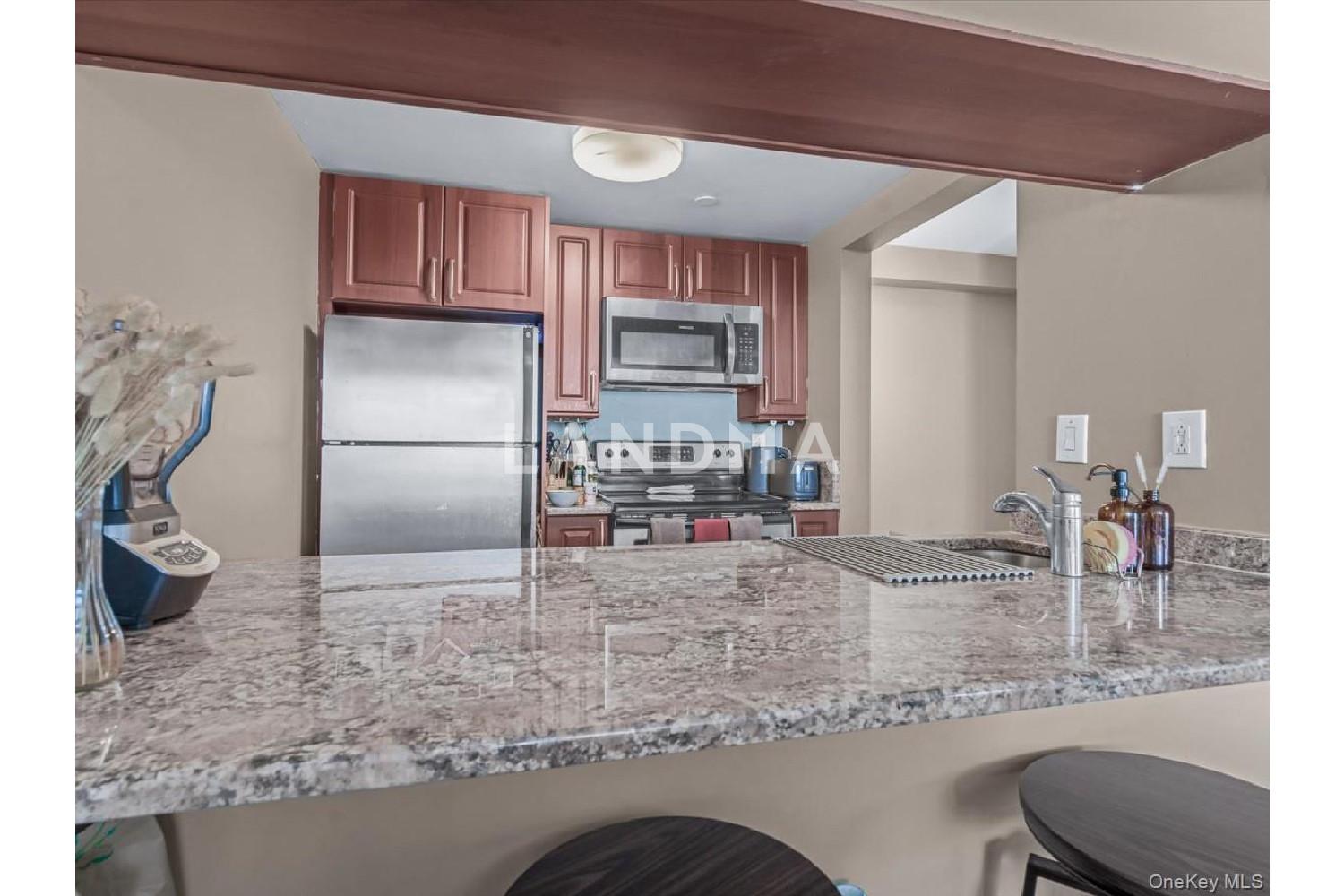 358 Grove Street  Unit 2E 官网图片 6