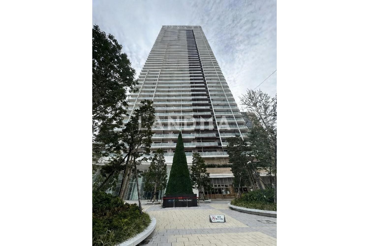 ＨＡＲＵＭＩ　ＦＬＡＧ　ＰＡＲＫ　ＶＩＬＬＡＧＥ