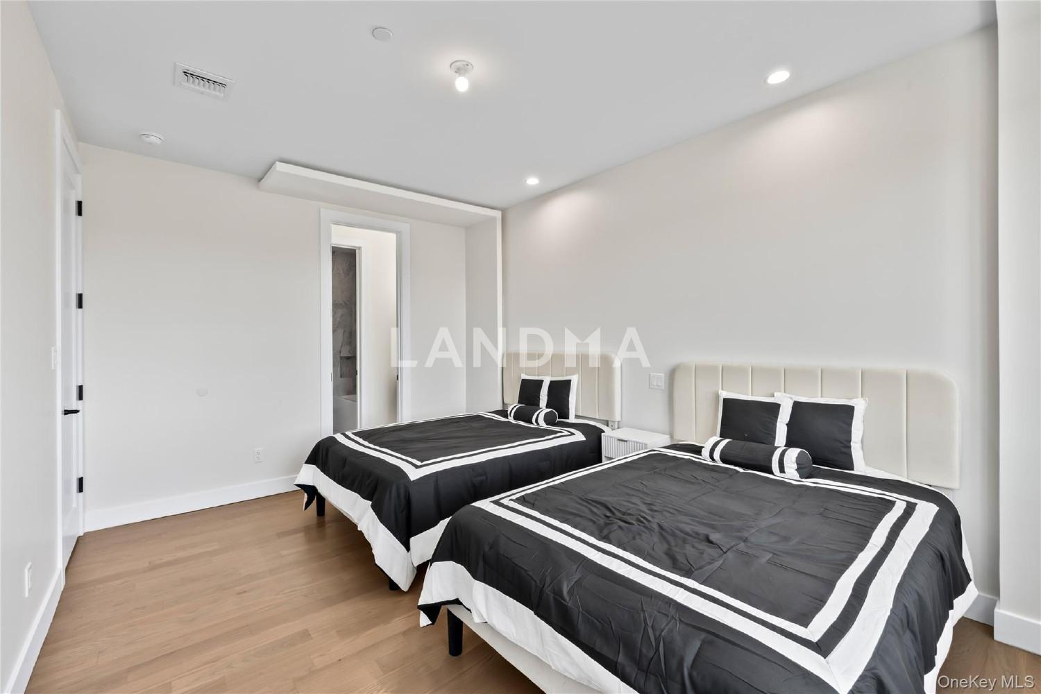 80 Memorial Park  Unit 202 官网图片 27