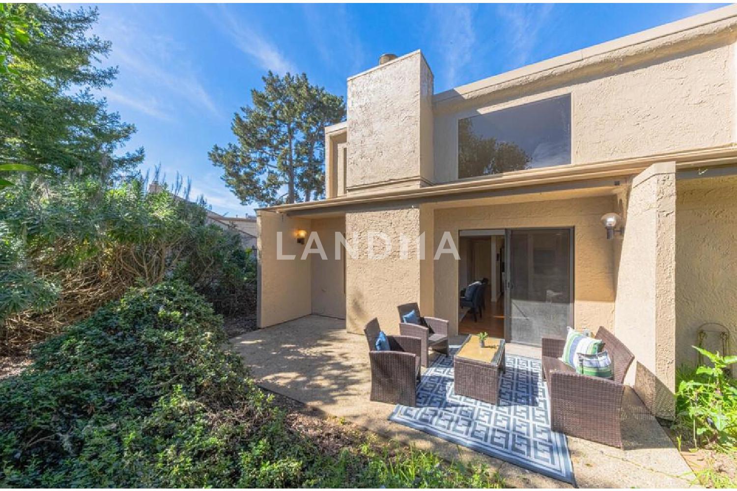 15 Montsalas Drive