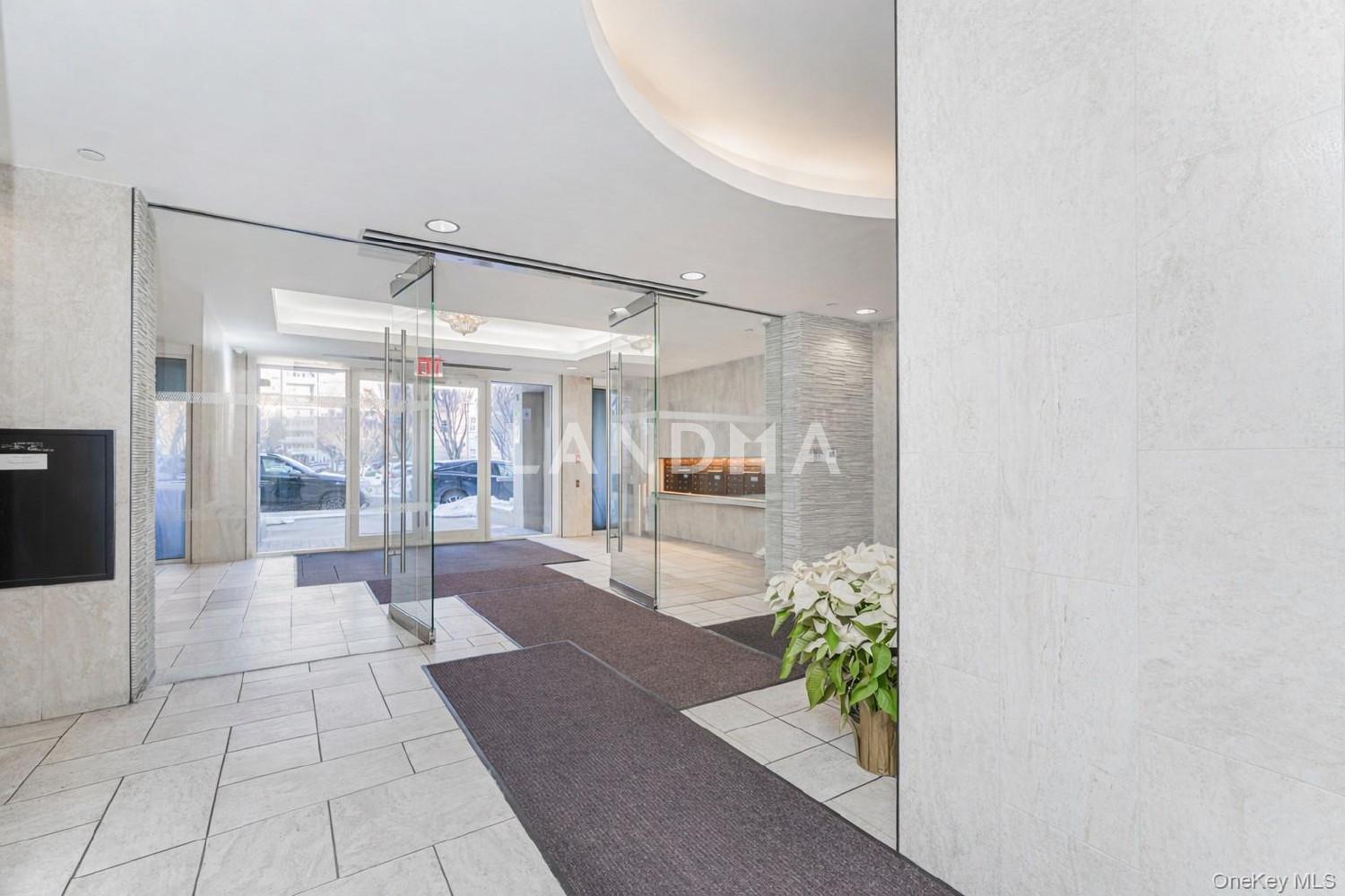 50 Oceana Drive W  Unit 3D 官网图片 3