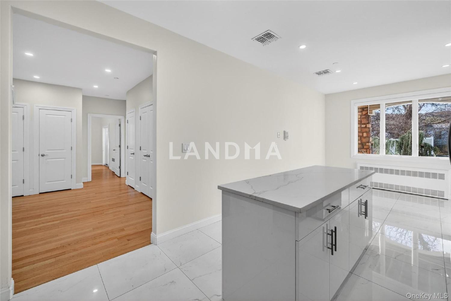 2 Bluefield Drive  Unit 103 官网图片 11