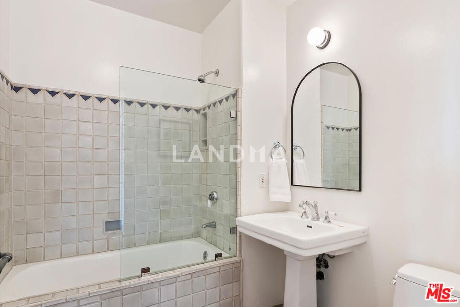 1414 N Harper Avenue #4 官网图片 21