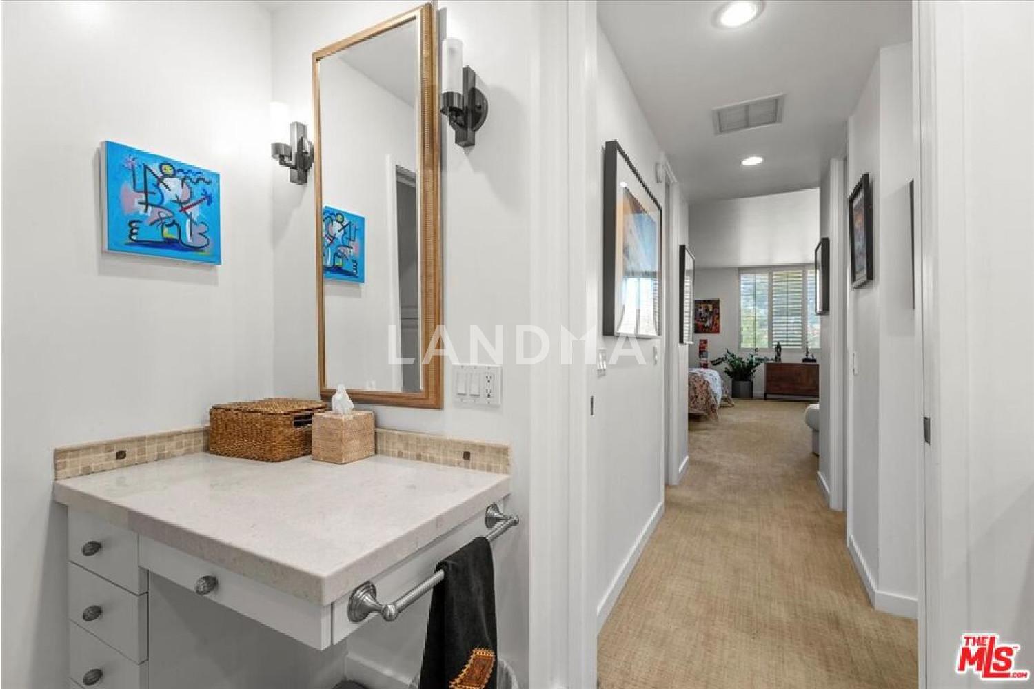 211 S Spalding Drive #N104 官网图片 19