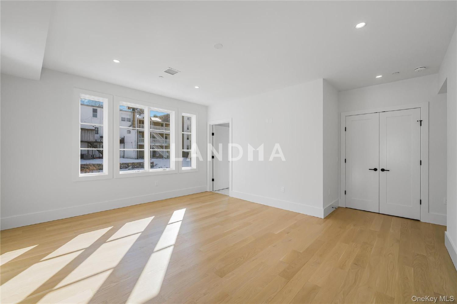 156 Palisade Street  Unit C 官网图片 9