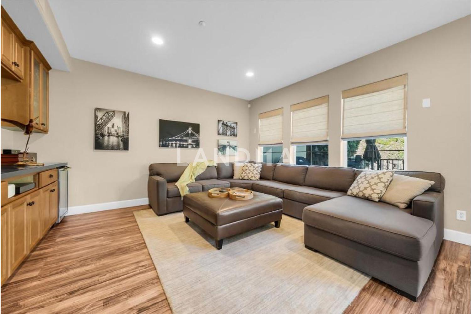 303 Mullinix Way 官网图片 10