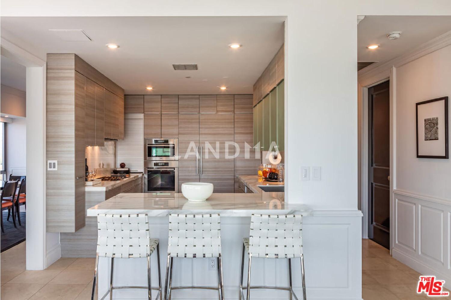 10727 Wilshire Boulevard #1702 官网图片 9
