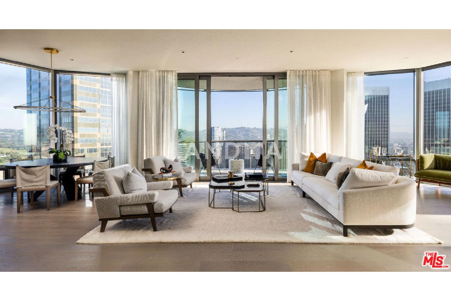 211 W Elm Court #39B
