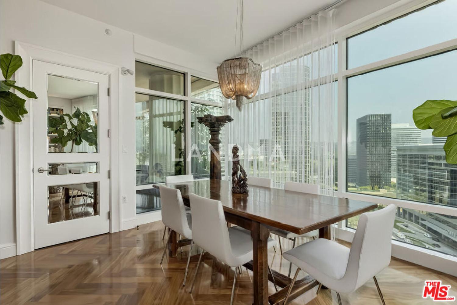 1 W Century Drive #17C 官网图片 3
