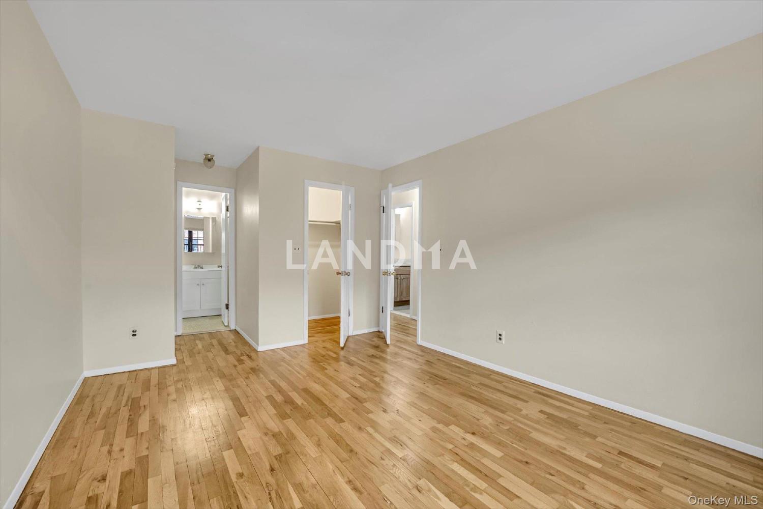 22030 64th Avenue  Unit 2Fl. 官网图片 11