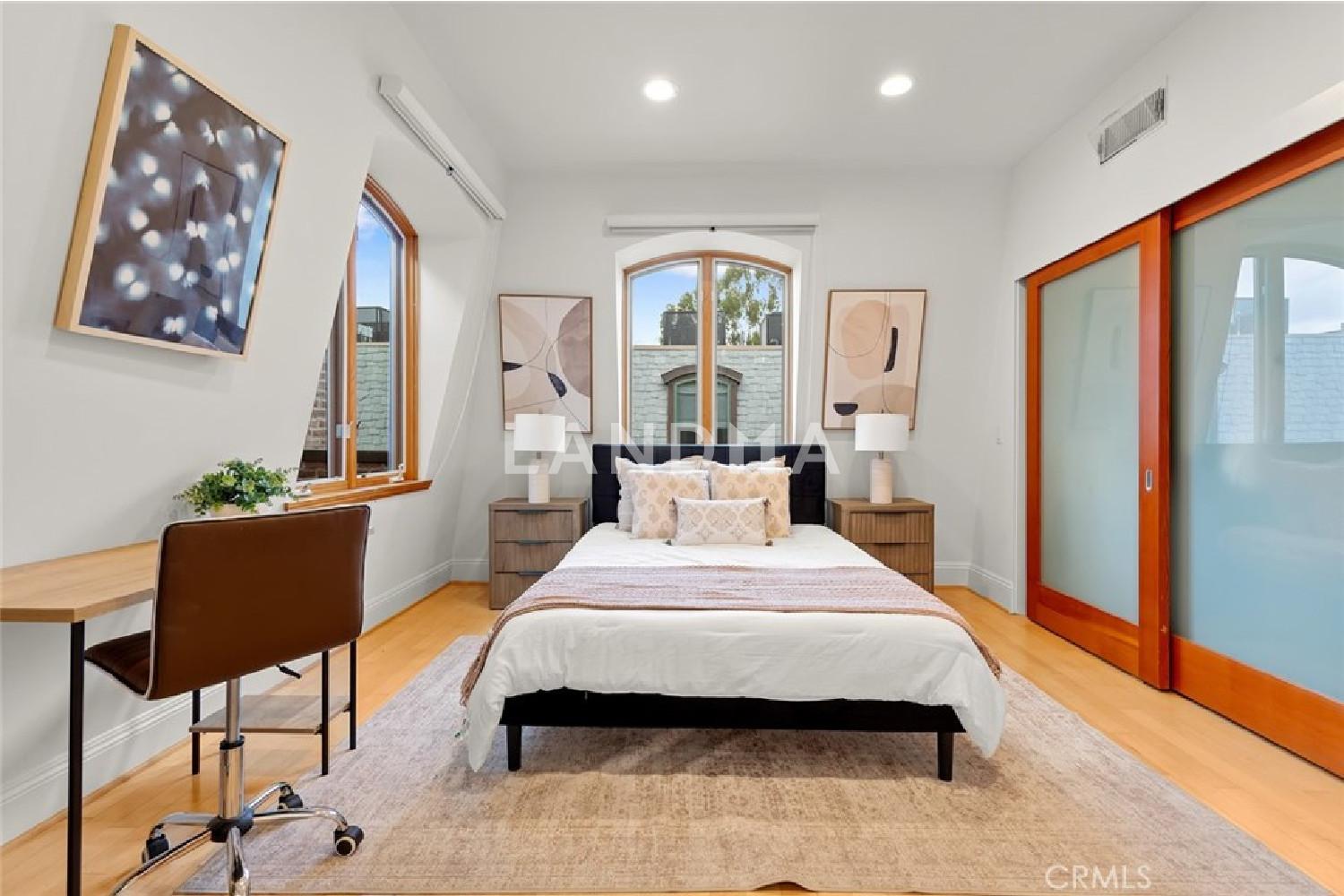 2323 S Beverly Glen Boulevard #9 官网图片 48