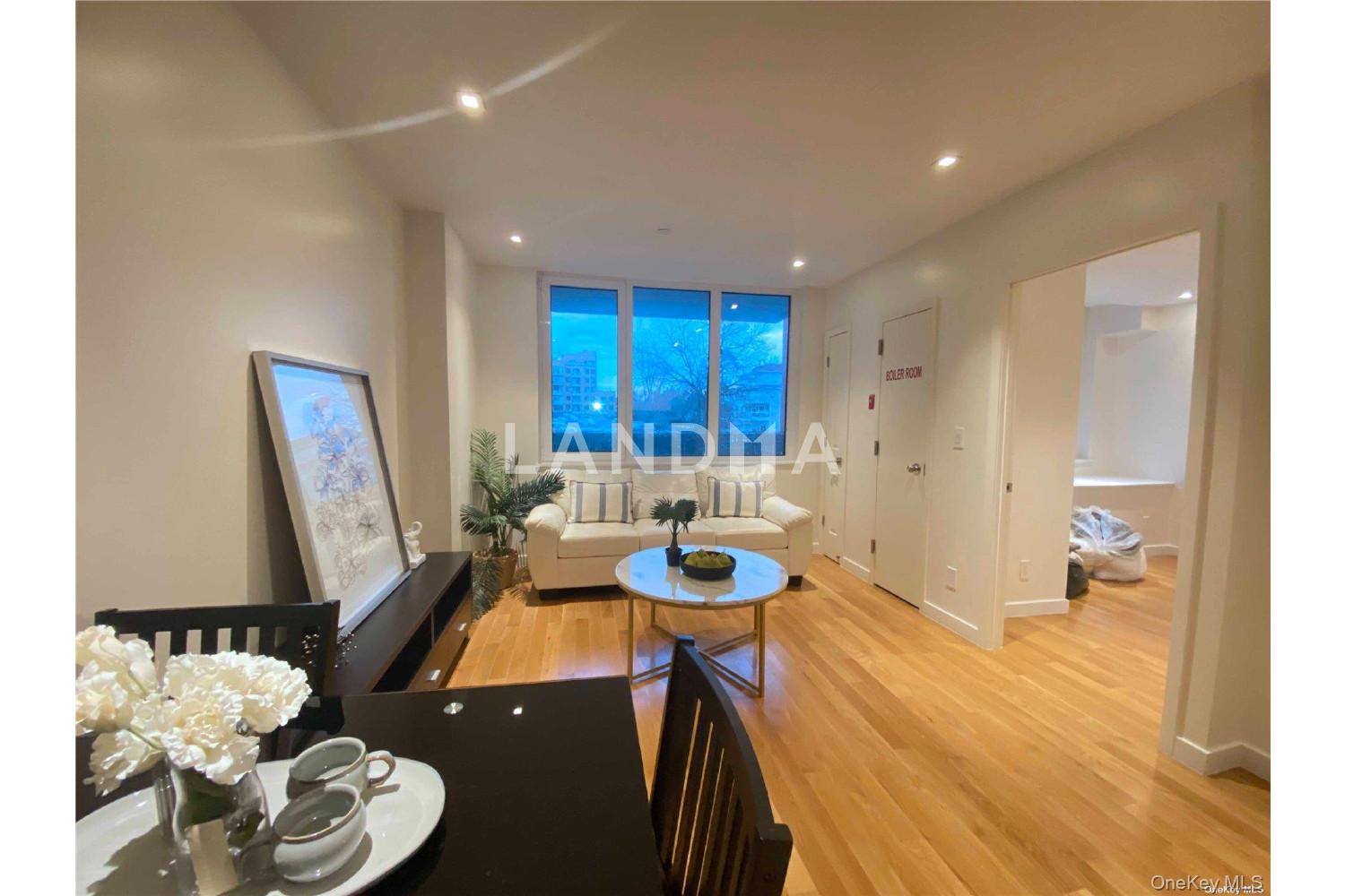 42-23 Parsons Boulevard  Unit 1E 官网图片 20