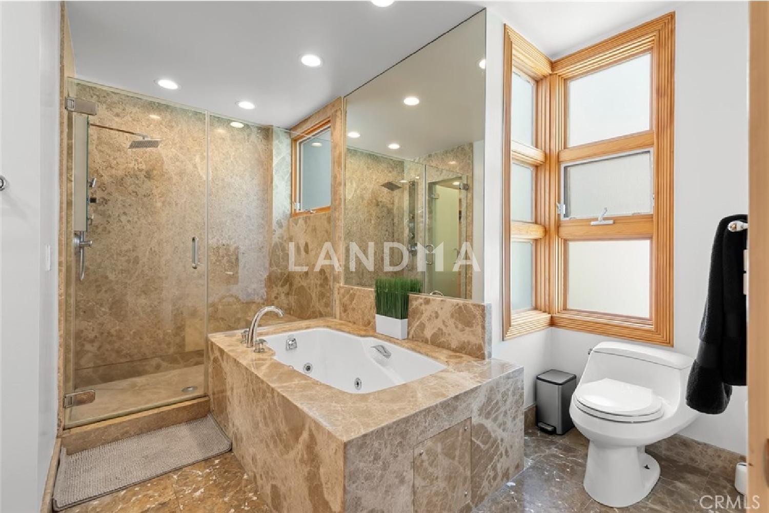 2323 S Beverly Glen Boulevard #9 官网图片 36