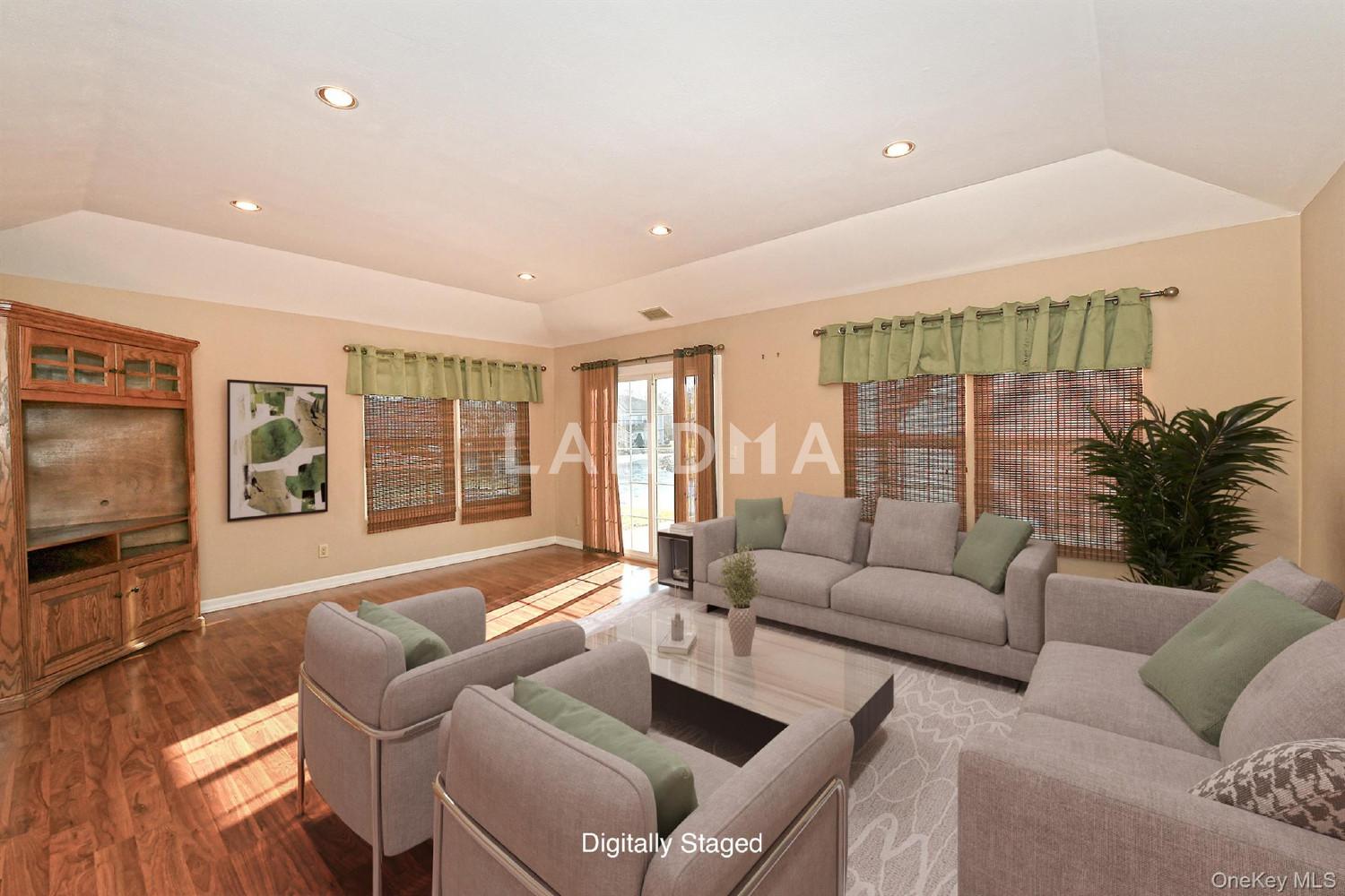 104 Lakebridge Drive N 官网图片 7