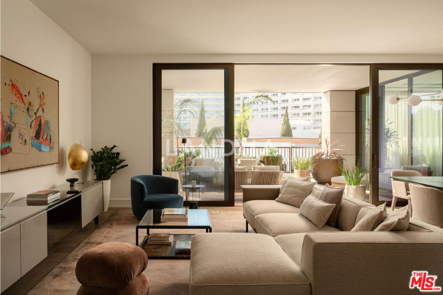 9900 S Santa Monica Boulevard #2D 官网图片 5