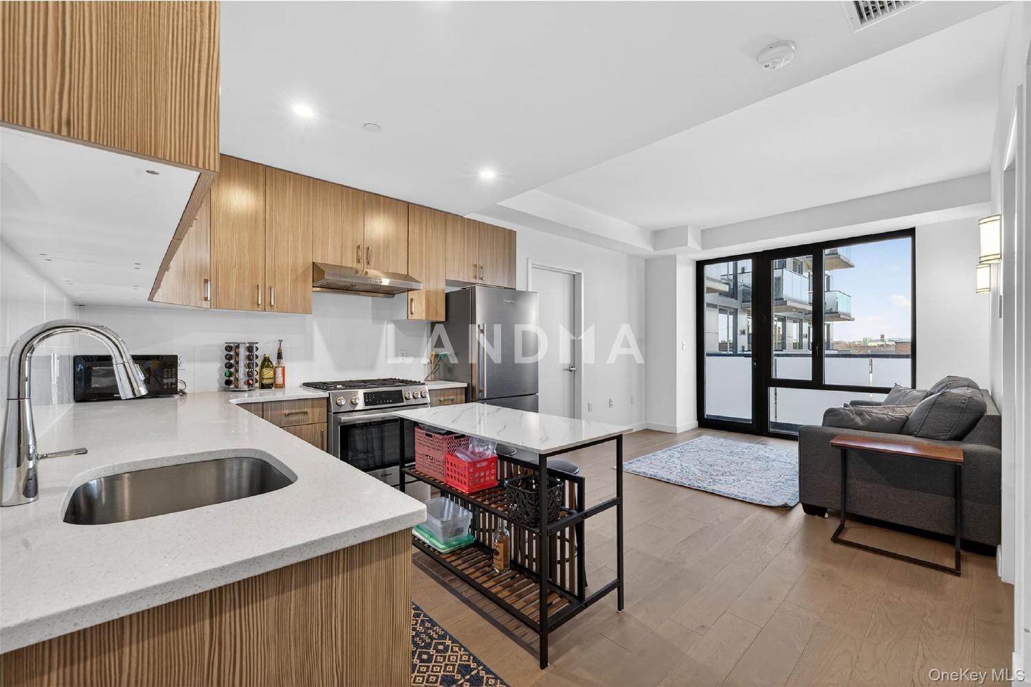 8808 Justice Avenue  Unit 6G 官网图片 4