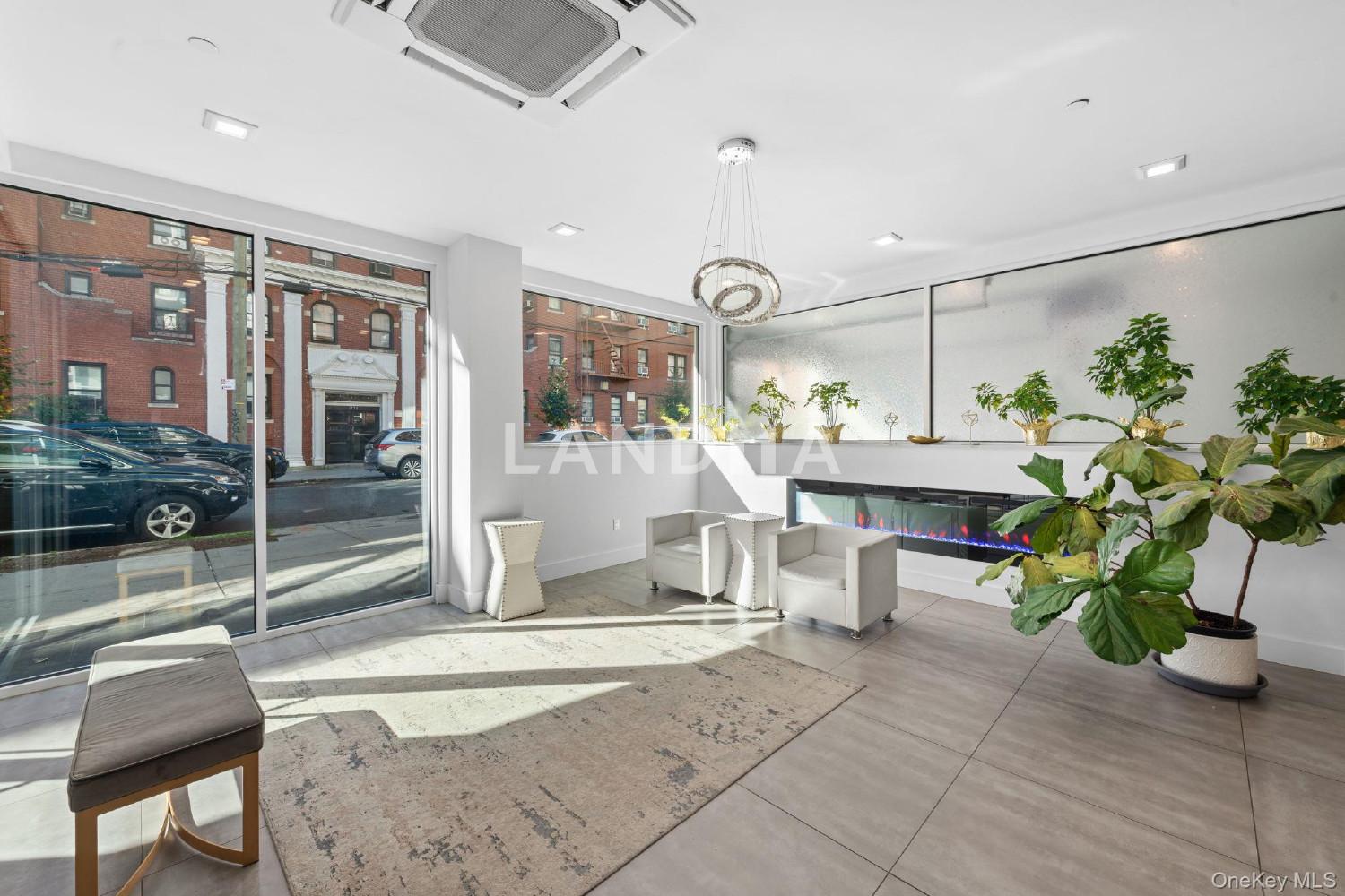 1769 E 13th Street  Unit 2B 官网图片 11