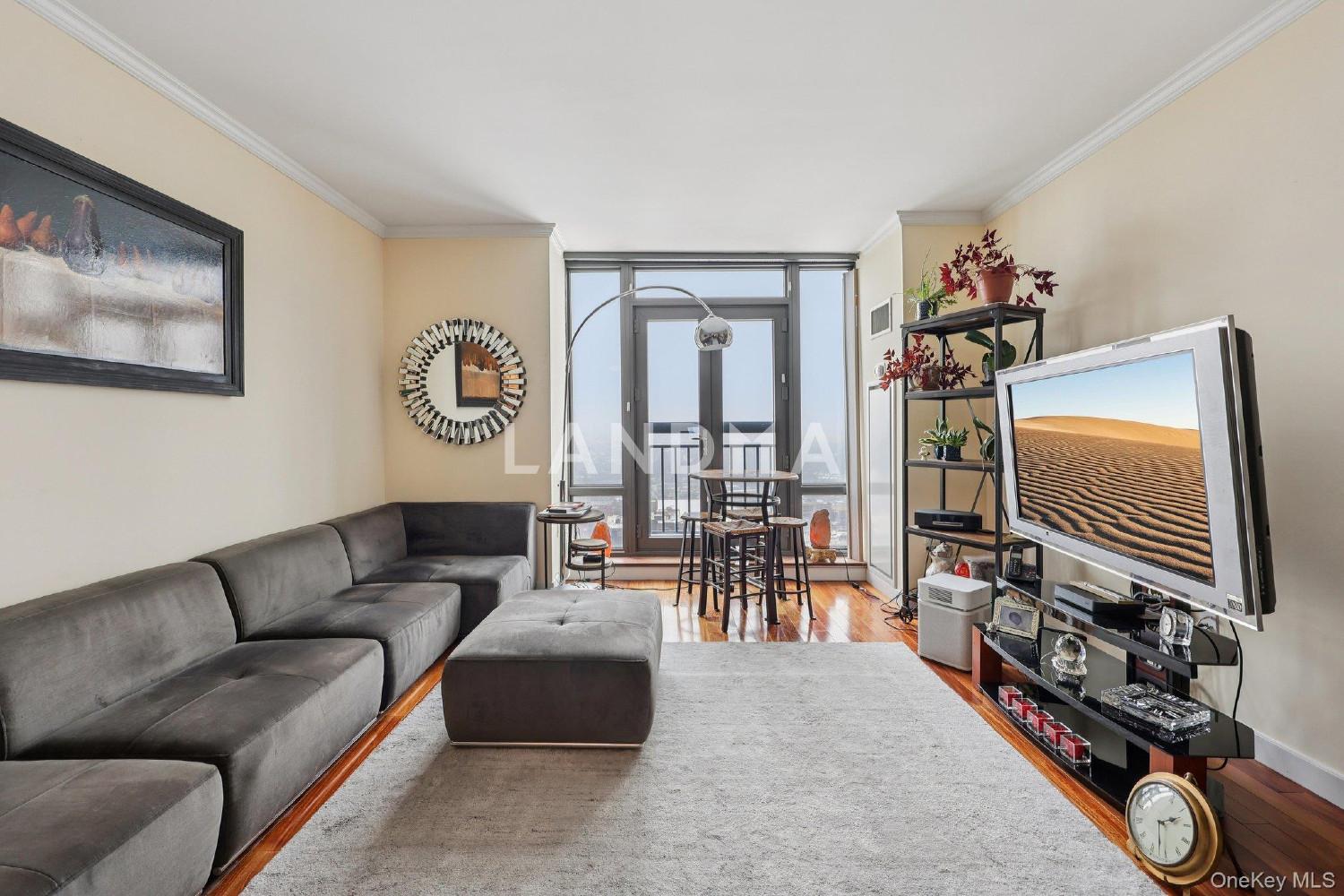 10 City Place  Unit 23F