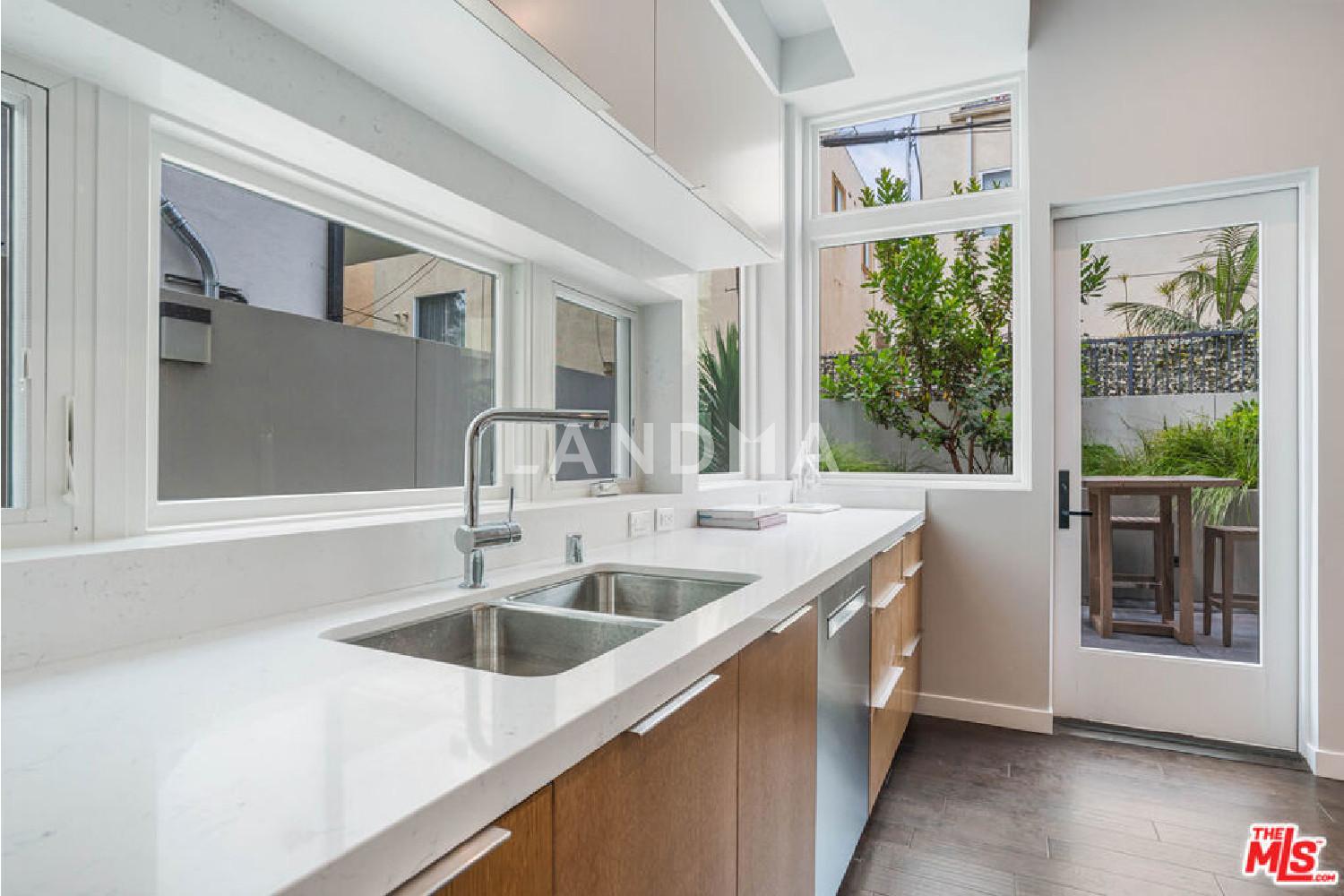 1729 S Barrington Avenue #2 官网图片 6