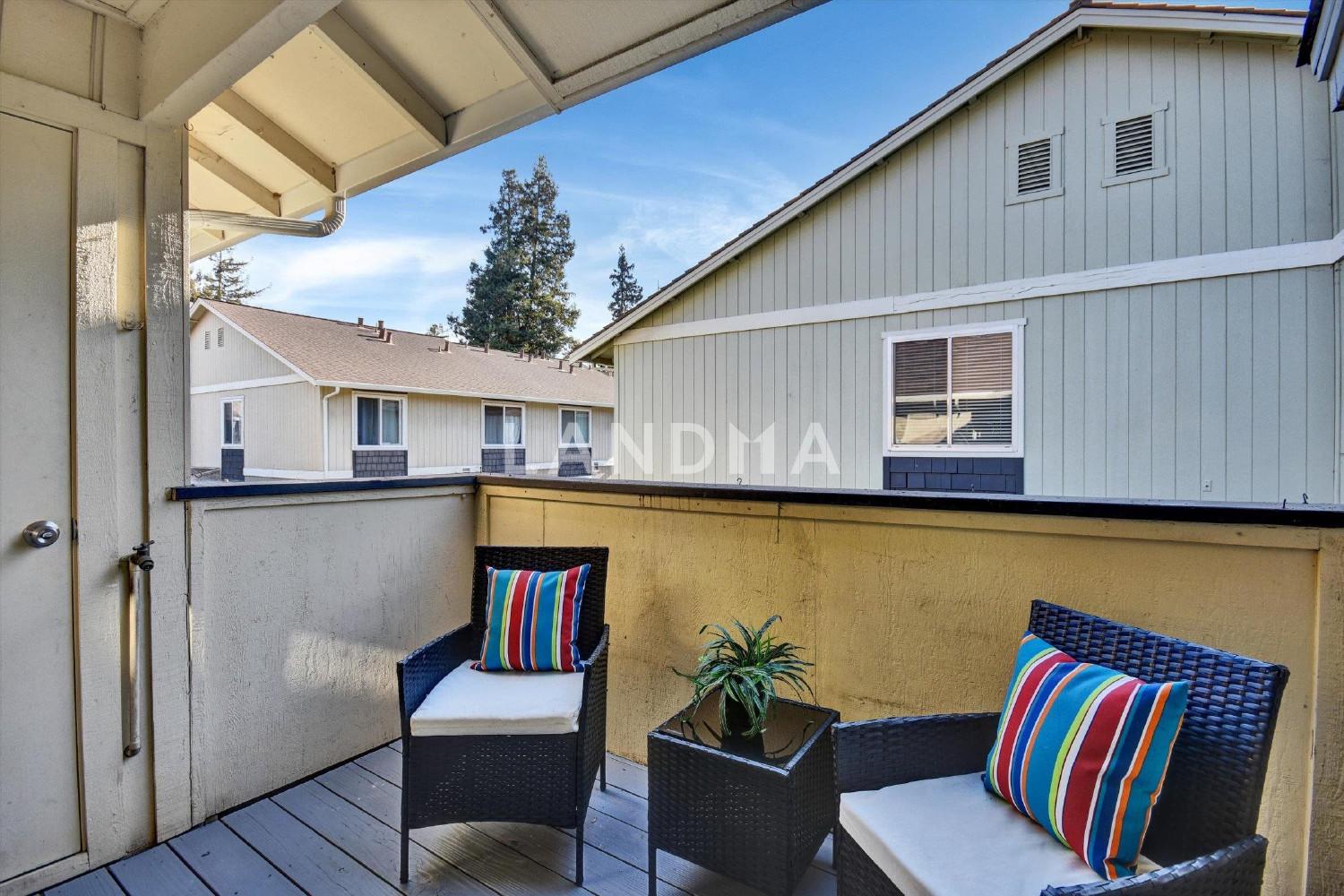 2547 Easton Ln #18 官网图片 18