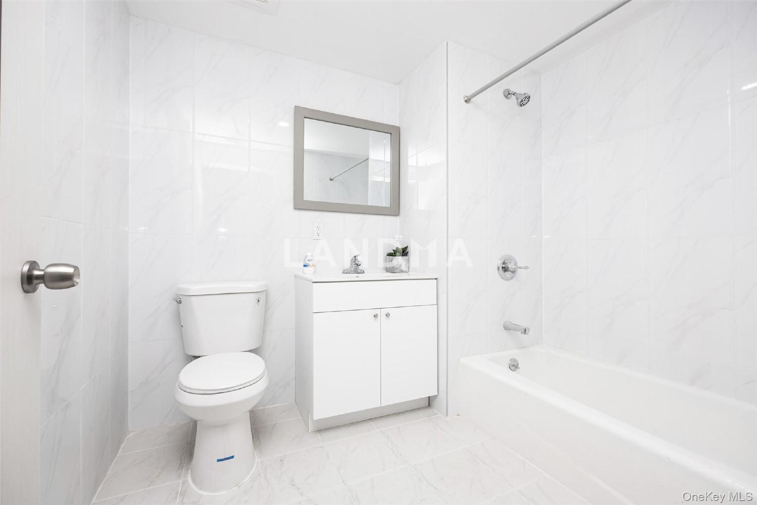 70-40 45th Avenue  Unit 2E 官网图片 3