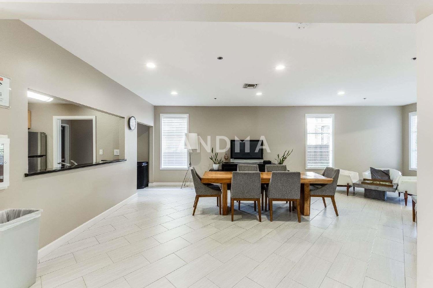 6400 Christie Ave #2215 官网图片 38