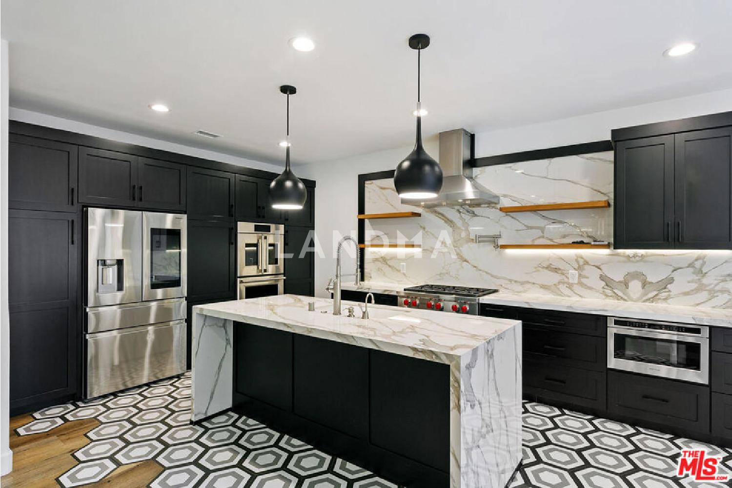 6477 Zuma View Place #127