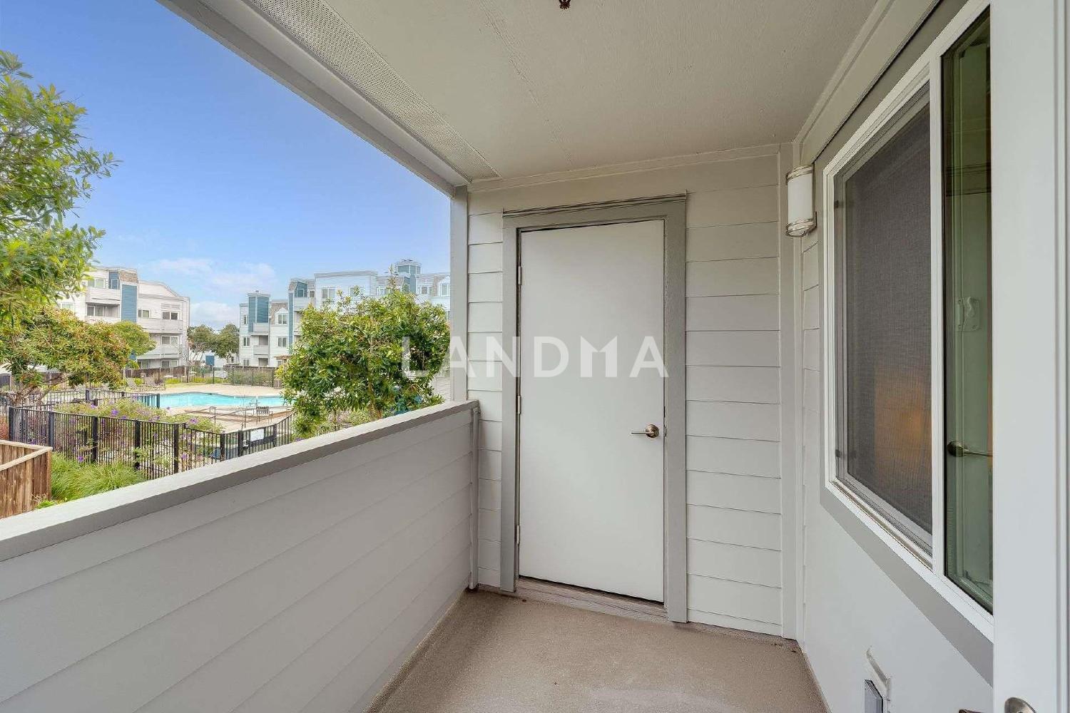 6400 Christie Ave #2215 官网图片 19