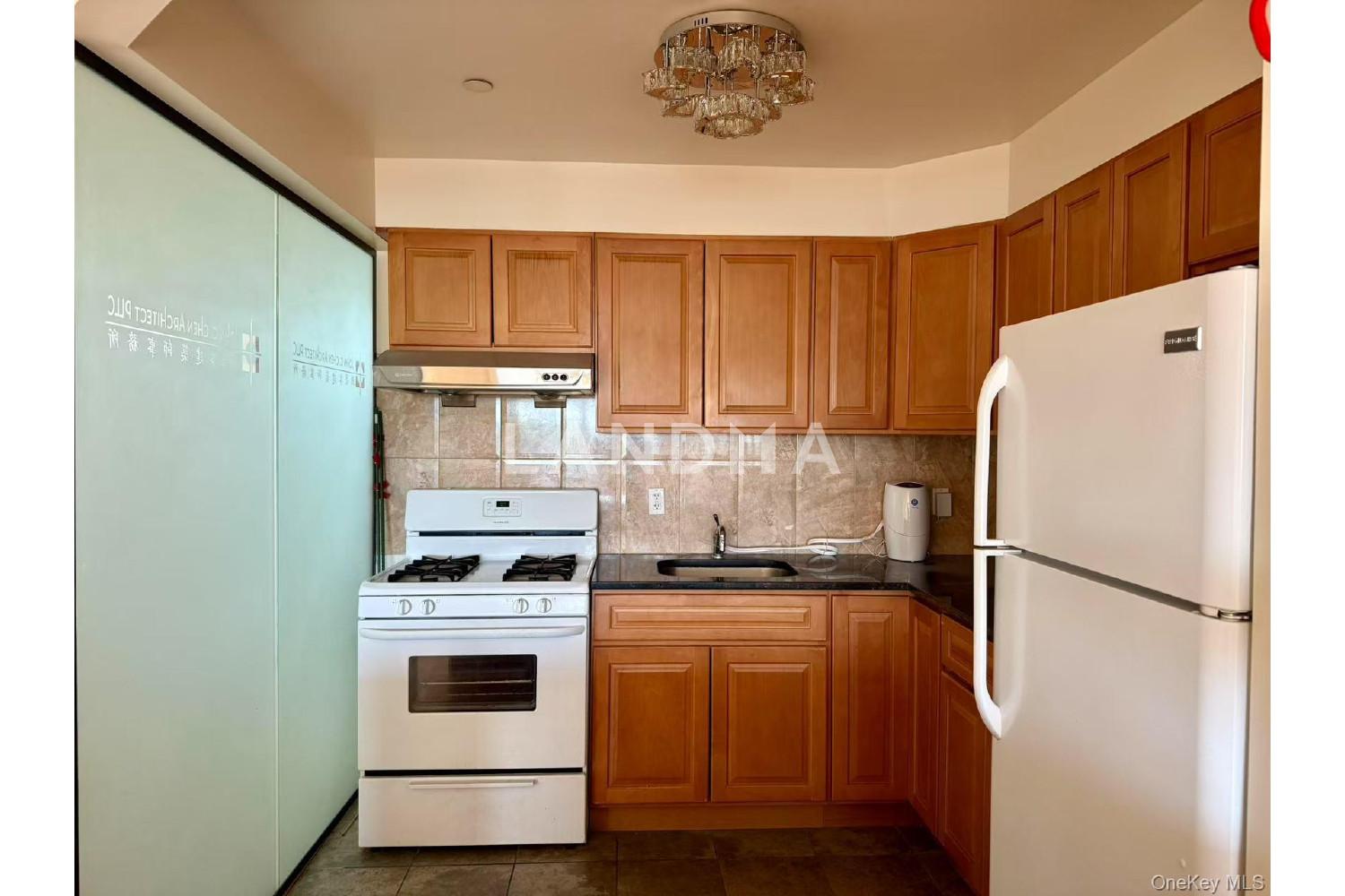 5804 Main Street  Unit 2D 官网图片 3
