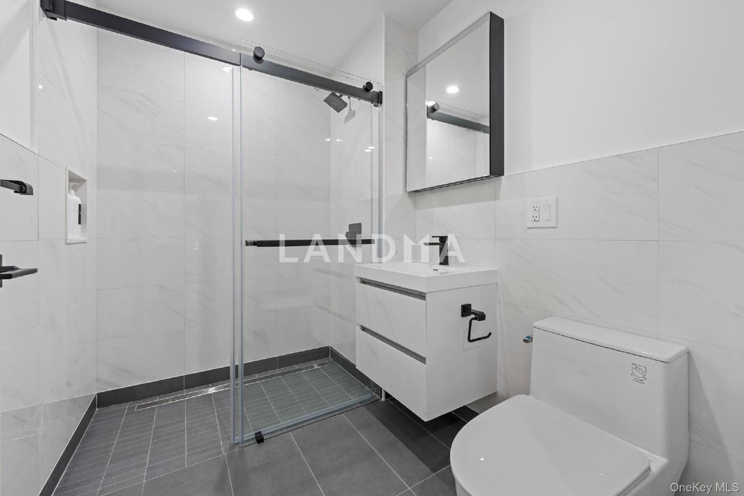 46-40 Vernon Boulevard  Unit 3B 官网图片 12