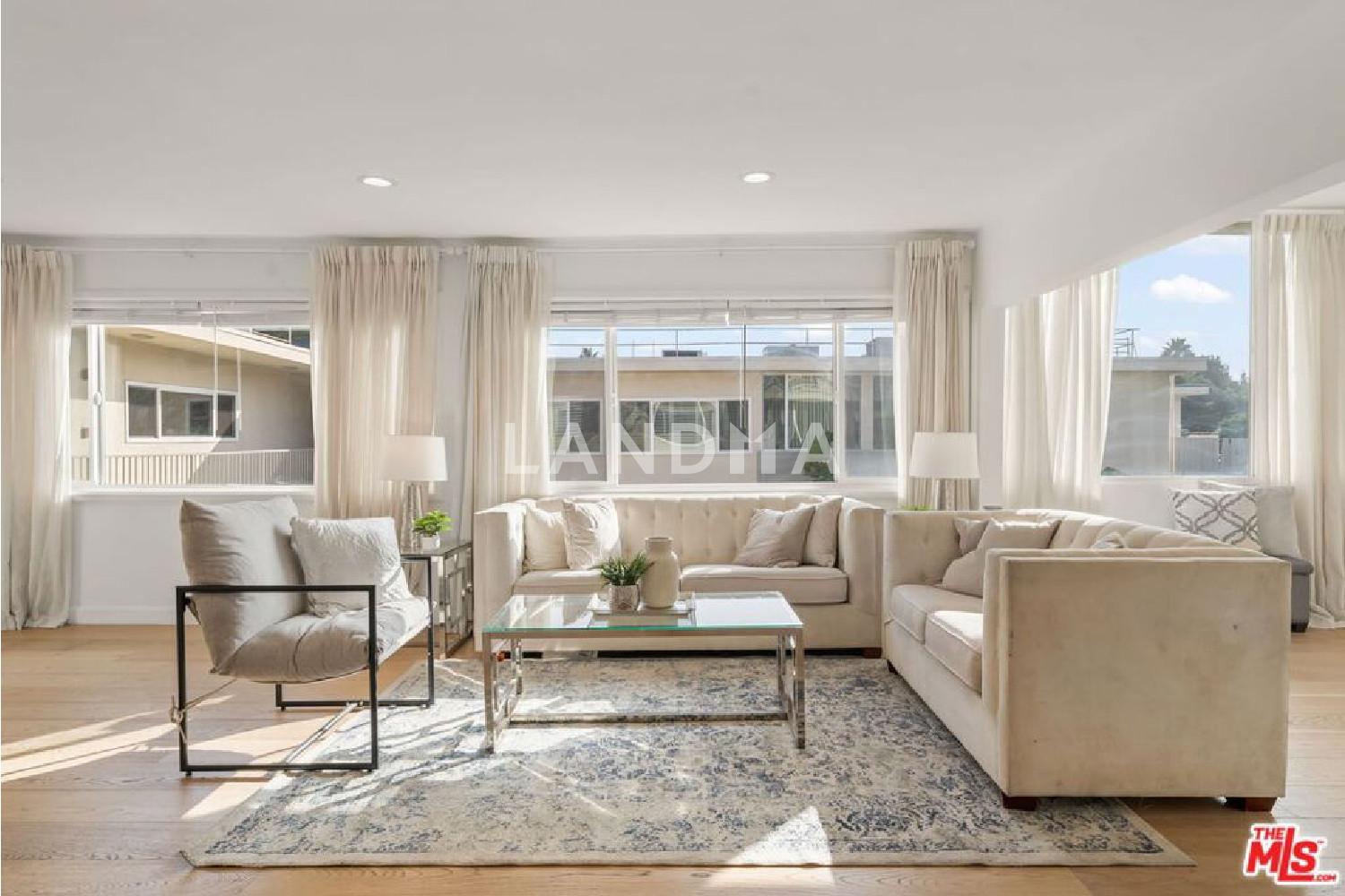 1525 N Hayworth Avenue #302 官网图片 7