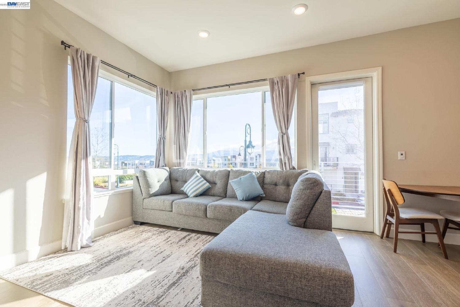 263 Llano De Los Robles Ave #1 官网图片 3