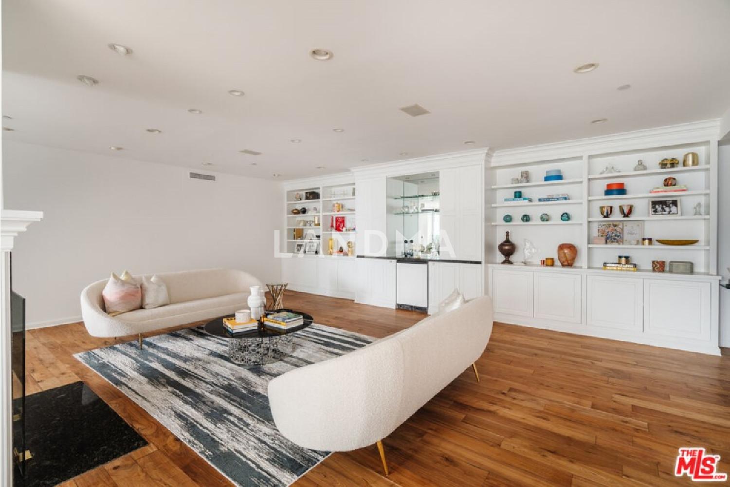 10375 Wilshire Boulevard #11H